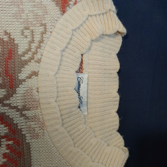 Vintage Carriage Court Floral Sweater - Picture 3 of 4